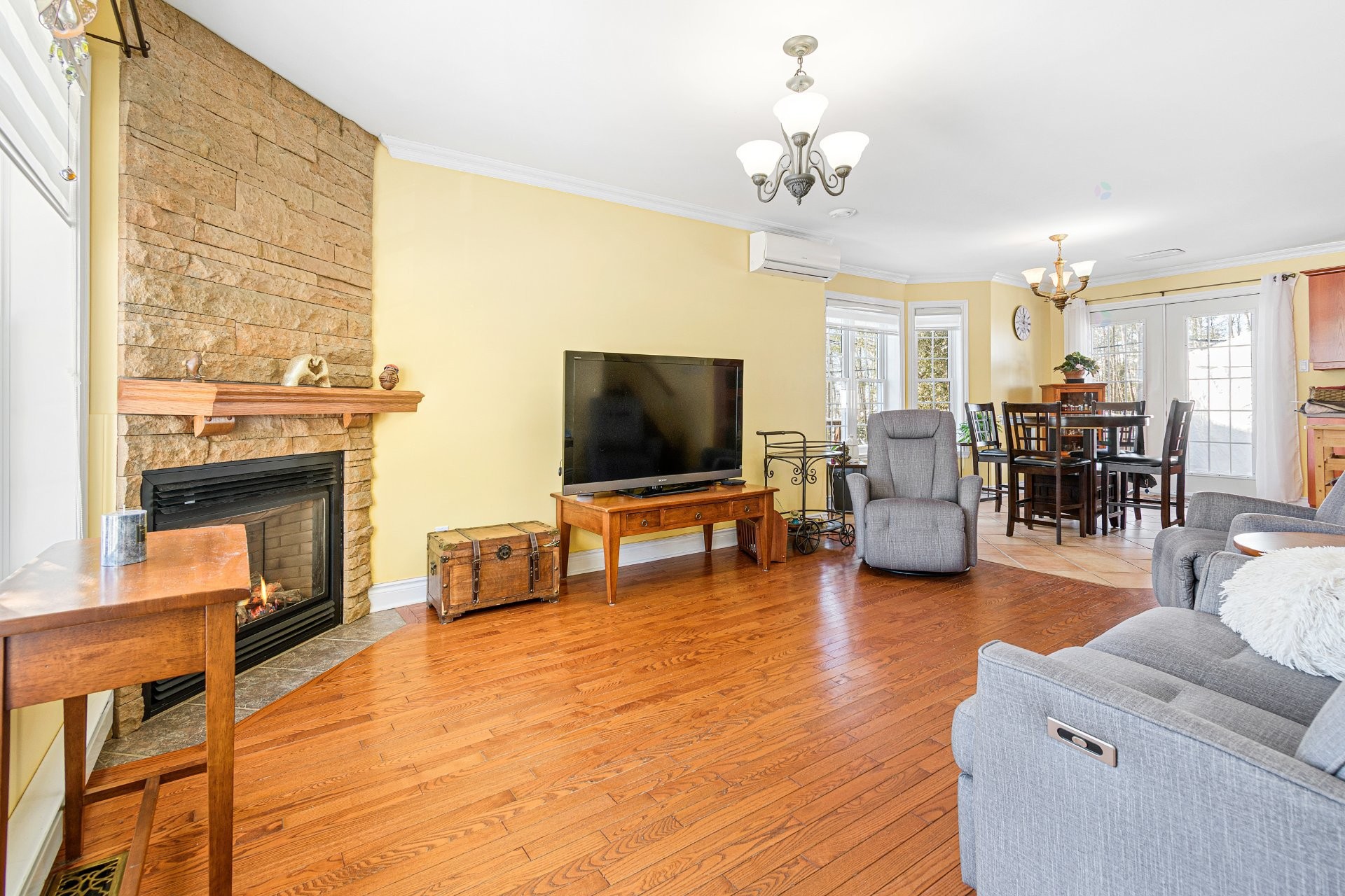 









9


Rue du Boisé

,
Lachute,




QC
J8H4N4

