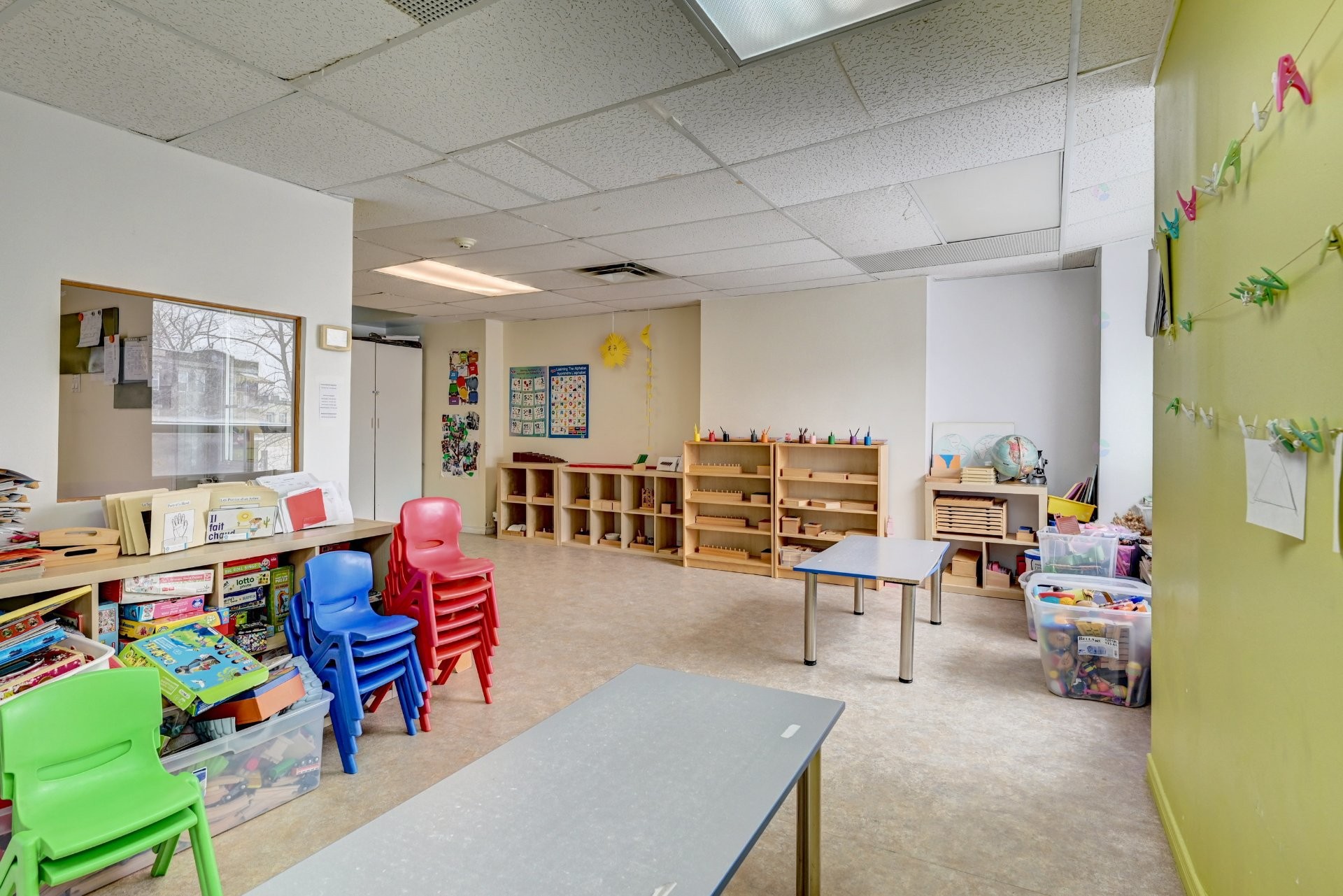 









6930

 - 6932


Rue Sherbrooke O.

,
Montréal (Côte-des-Neiges/Notre-Dame-de-Grâce),




QC
H4B1P9

