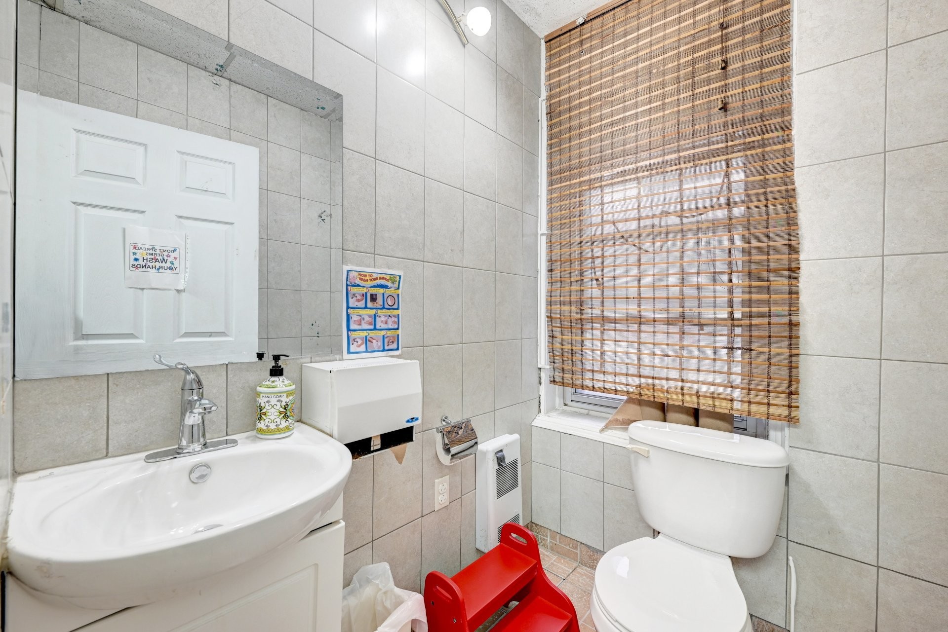 









6930

 - 6932


Rue Sherbrooke O.

,
Montréal (Côte-des-Neiges/Notre-Dame-de-Grâce),




QC
H4B1P9

