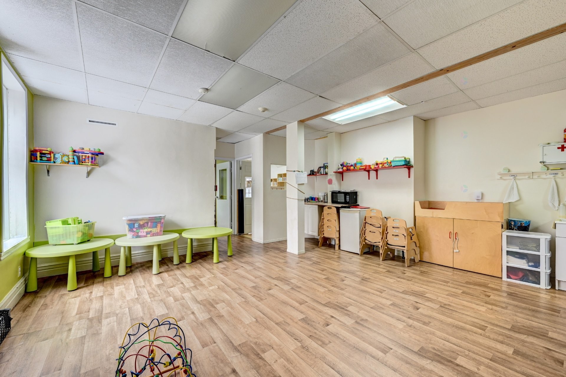 









6930

 - 6932


Rue Sherbrooke O.

,
Montréal (Côte-des-Neiges/Notre-Dame-de-Grâce),




QC
H4B1P9

