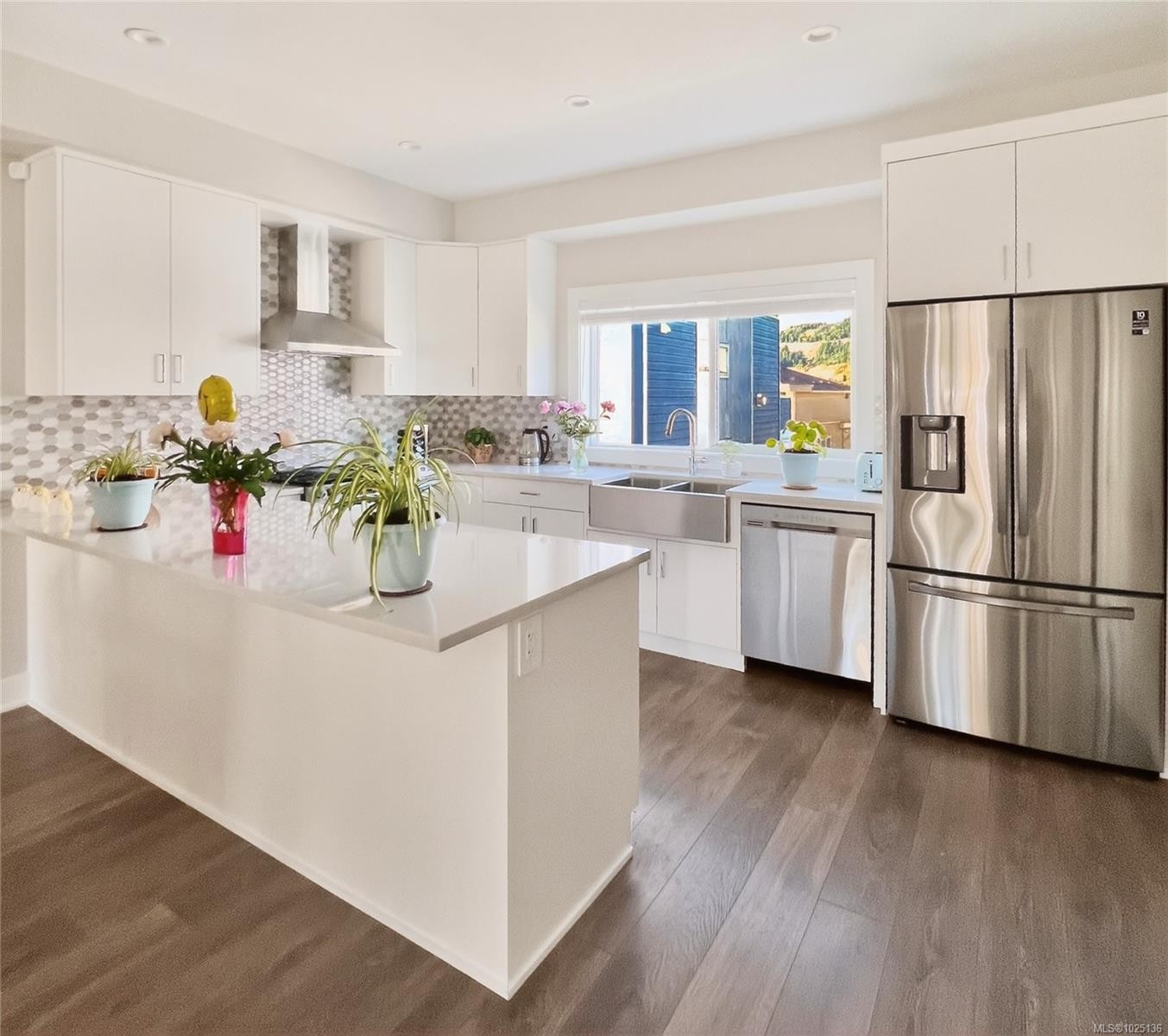 









2727


Celestial

Crt,
Langford,




BC
V9B 3R6

