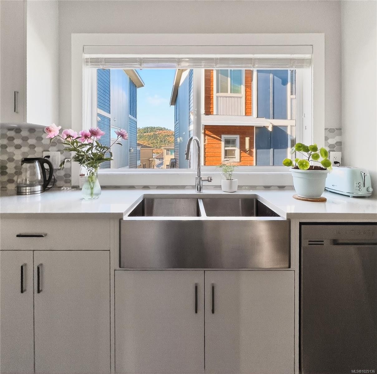 









2727


Celestial

Crt,
Langford,




BC
V9B 3R6

