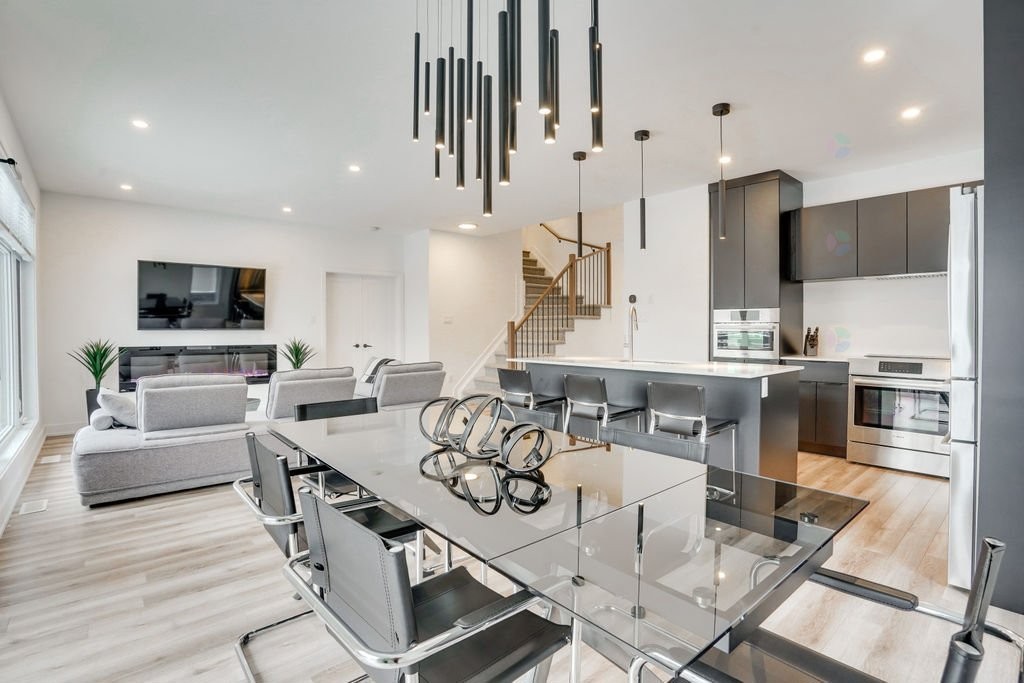 









319


Rue de la Sève

,
Gatineau (Gatineau),




QC
J8V0L2

