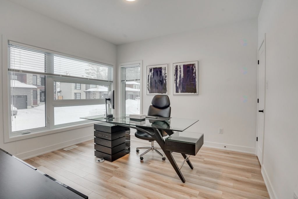









319


Rue de la Sève

,
Gatineau (Gatineau),




QC
J8V0L2

