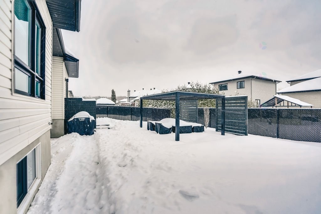 









319


Rue de la Sève

,
Gatineau (Gatineau),




QC
J8V0L2

