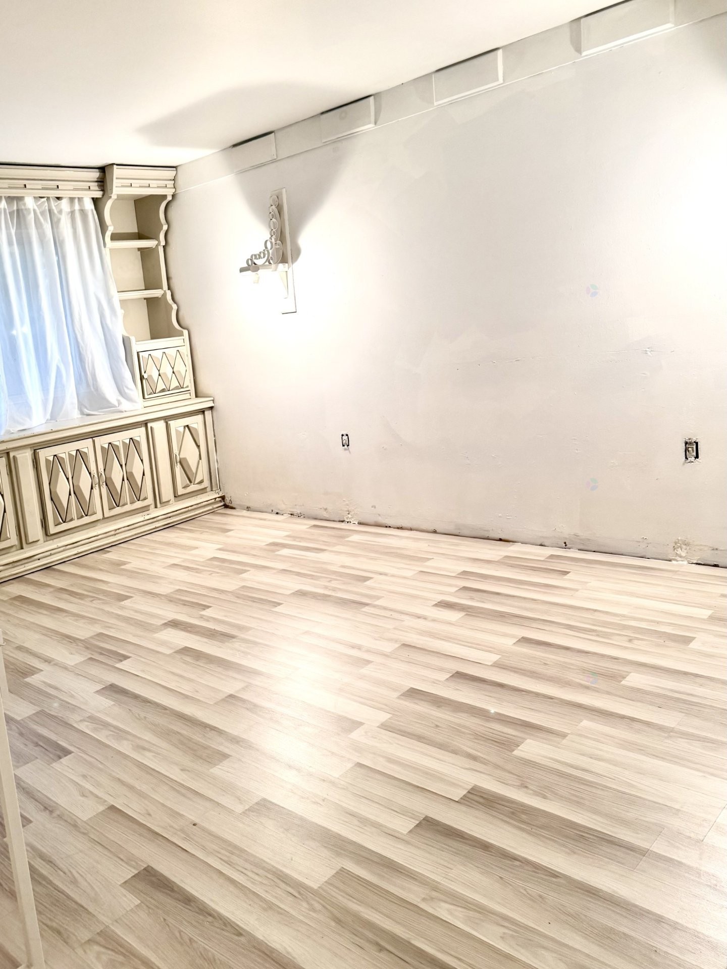 









3308


Rue Flavie

,
Laval (Fabreville),




QC
H7P1R5

