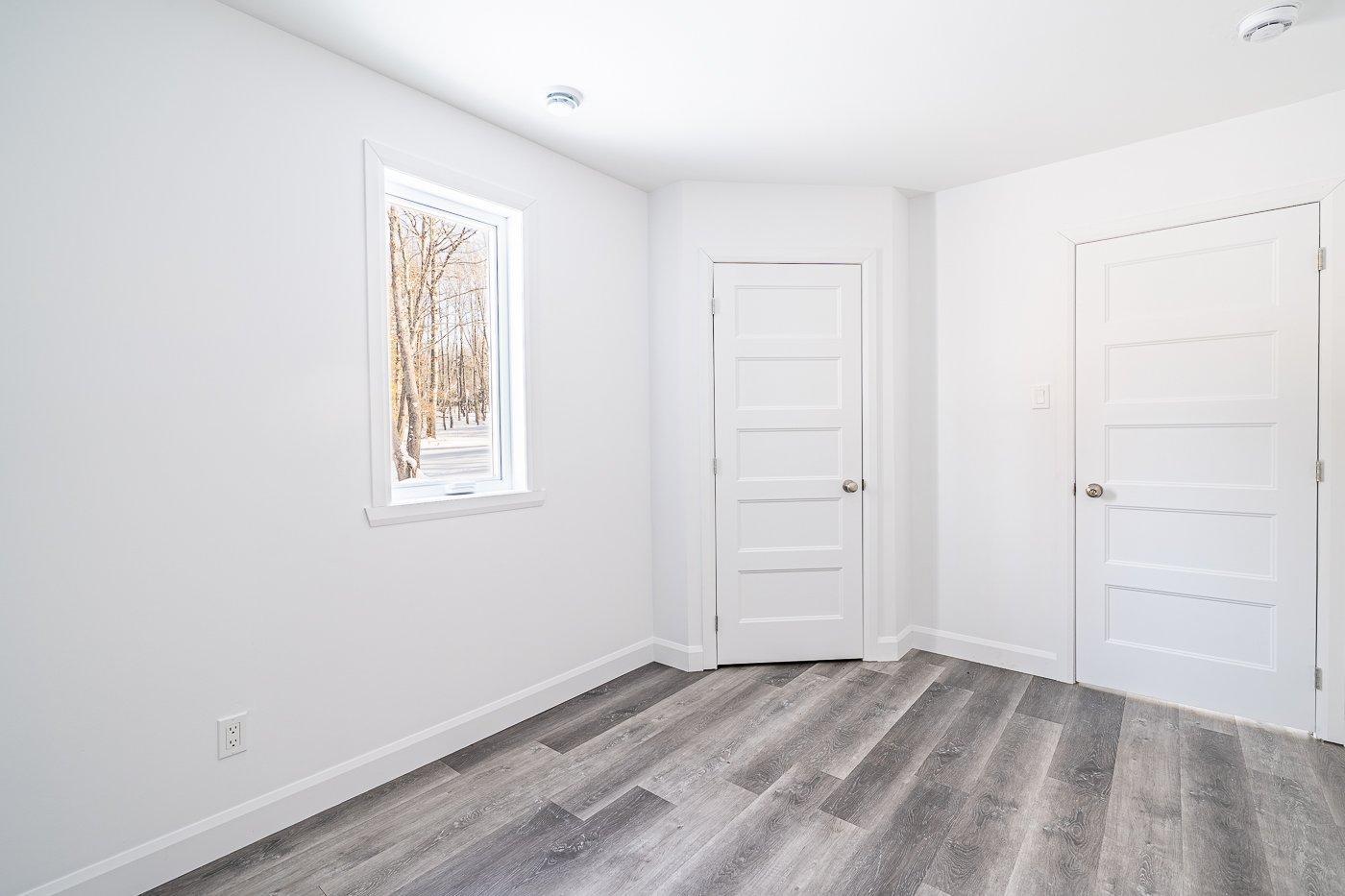 









113


Rue des Ruisseaux

,
Val-des-Sources,




QC
J1T0B2

