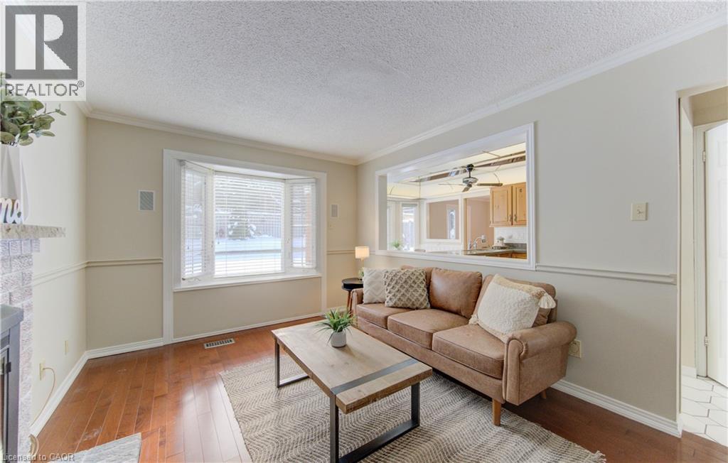 












21 SANDCLIFFE Place

,
Waterloo,




Ontario
N2T1A8

