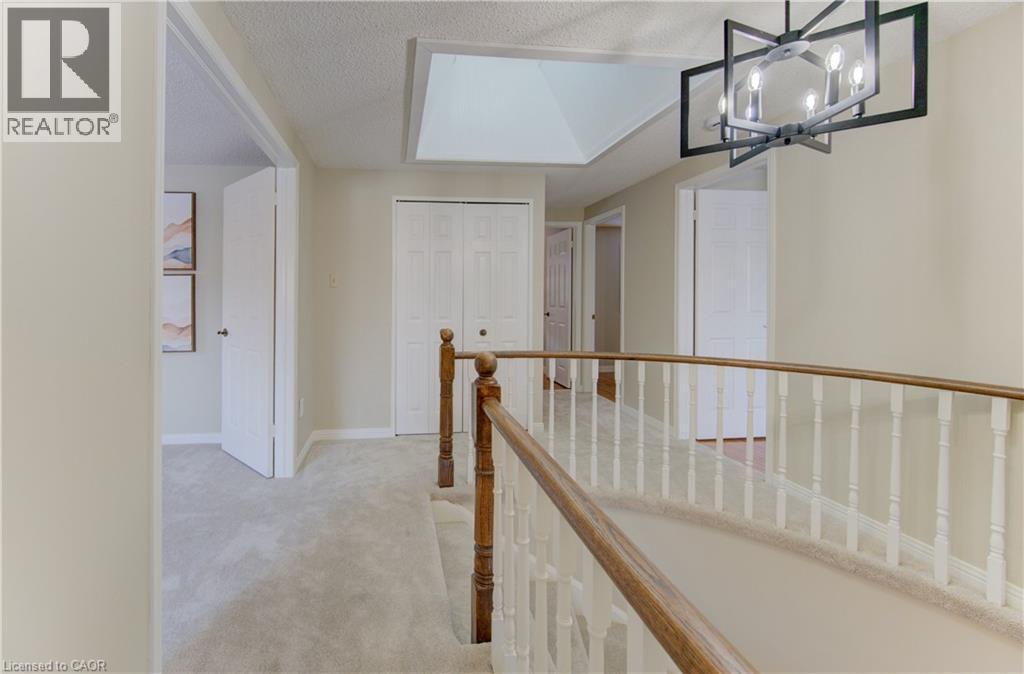 












21 SANDCLIFFE Place

,
Waterloo,




Ontario
N2T1A8

