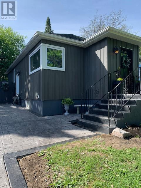 












159 CODRINGTON STREET

,
Barrie,




Ontario
L4M1R9

