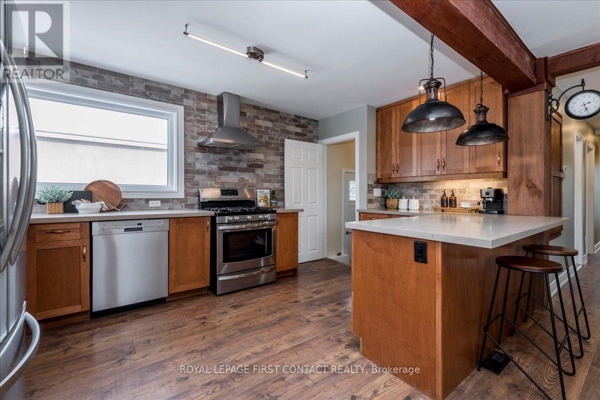 












159 CODRINGTON STREET

,
Barrie,




Ontario
L4M1R9

