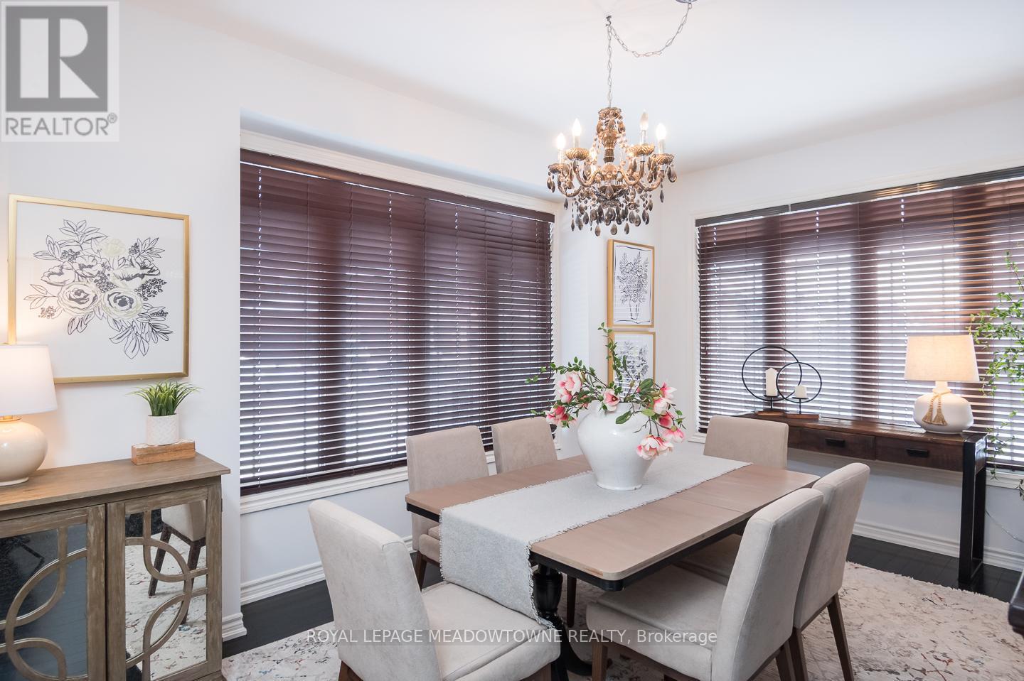 












700 SERAFINI CRESCENT

,
Milton,




Ontario
L9T7P4

