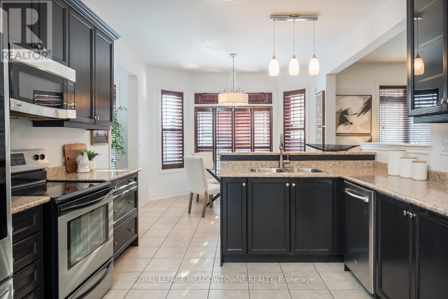 












700 SERAFINI CRESCENT

,
Milton,




Ontario
L9T7P4

