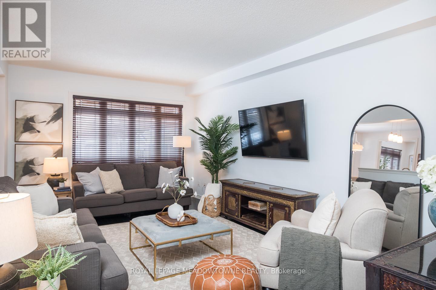 












700 SERAFINI CRESCENT

,
Milton,




Ontario
L9T7P4

