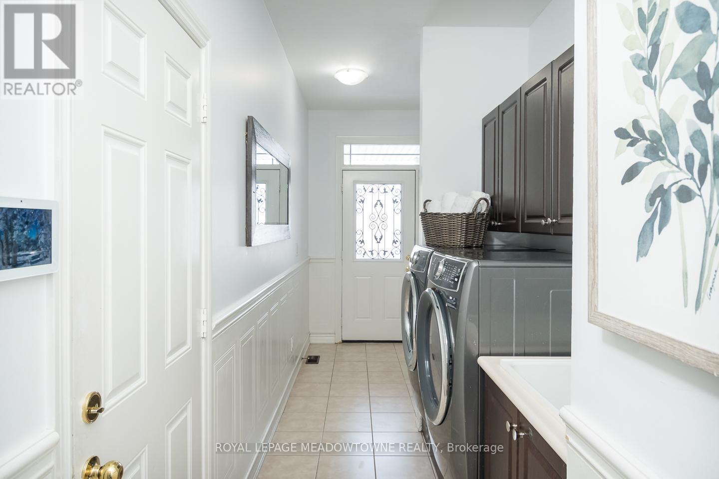 












700 SERAFINI CRESCENT

,
Milton,




Ontario
L9T7P4

