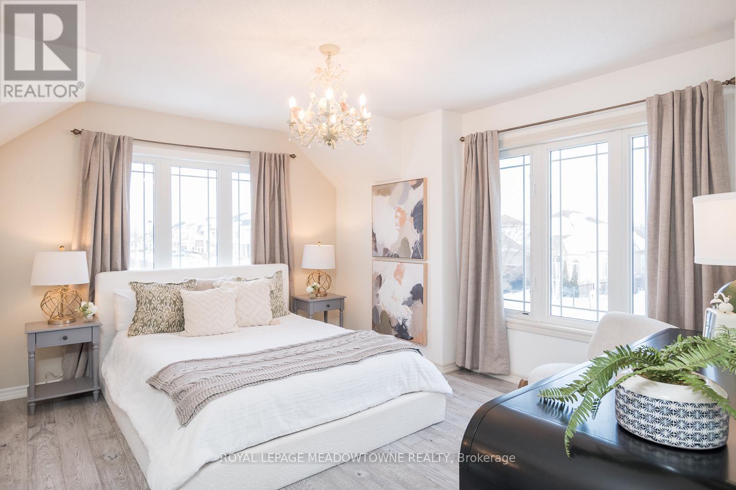 












700 SERAFINI CRESCENT

,
Milton,




Ontario
L9T7P4

