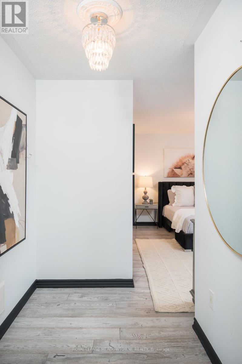 












700 SERAFINI CRESCENT

,
Milton,




Ontario
L9T7P4

