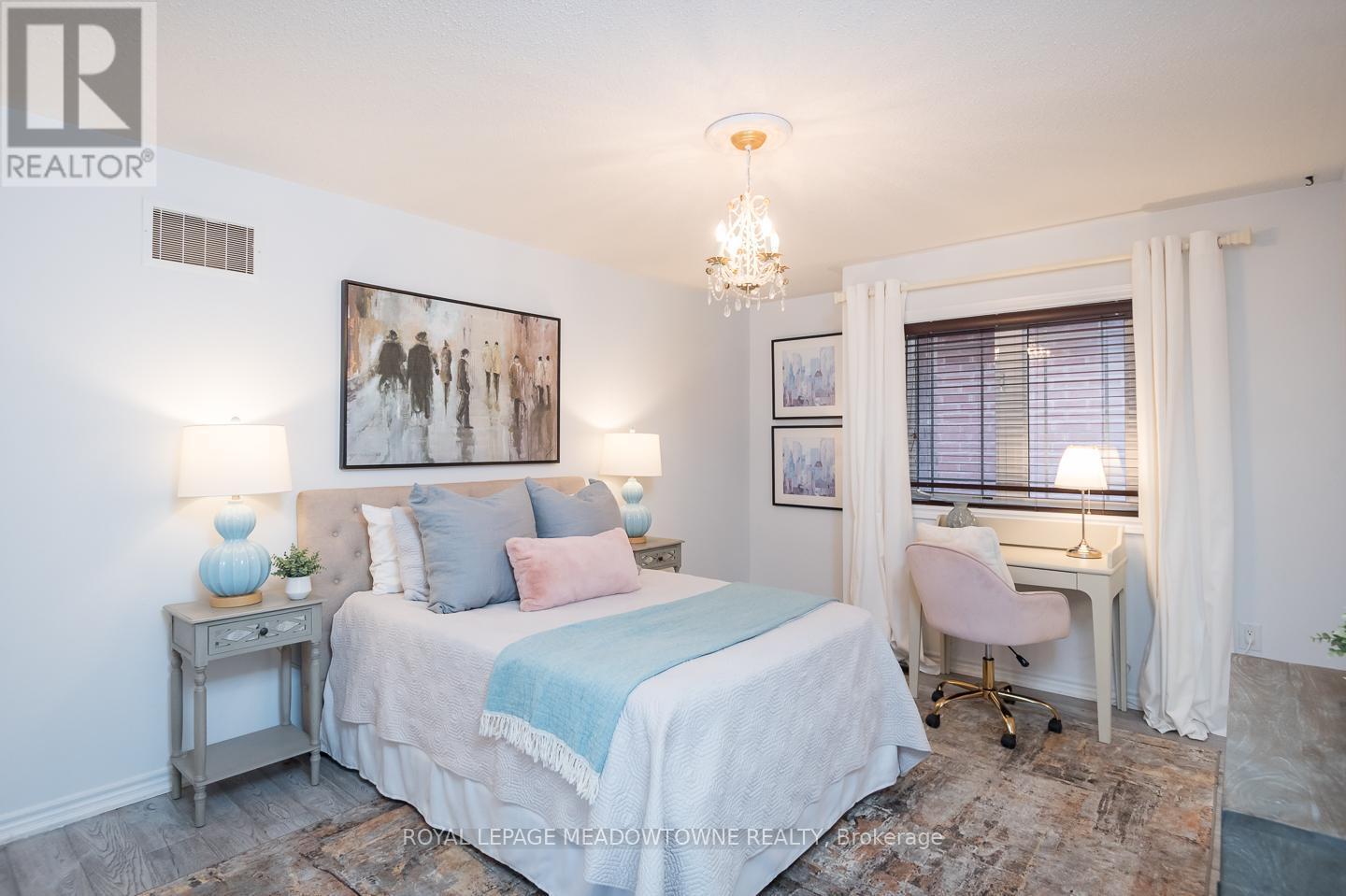 












700 SERAFINI CRESCENT

,
Milton,




Ontario
L9T7P4

