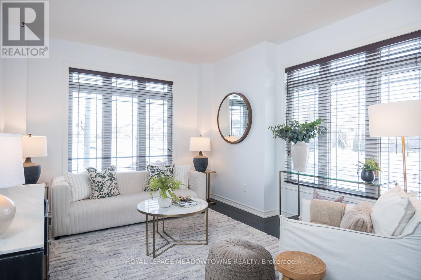 












700 SERAFINI CRESCENT

,
Milton,




Ontario
L9T7P4

