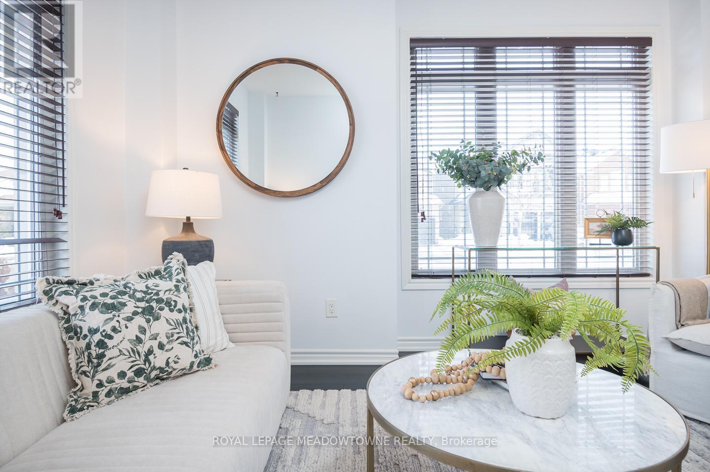 












700 SERAFINI CRESCENT

,
Milton,




Ontario
L9T7P4

