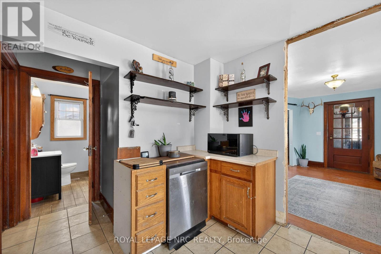 












41937 FEEDER ROAD E

,
Wainfleet,




Ontario
L0S1V0

