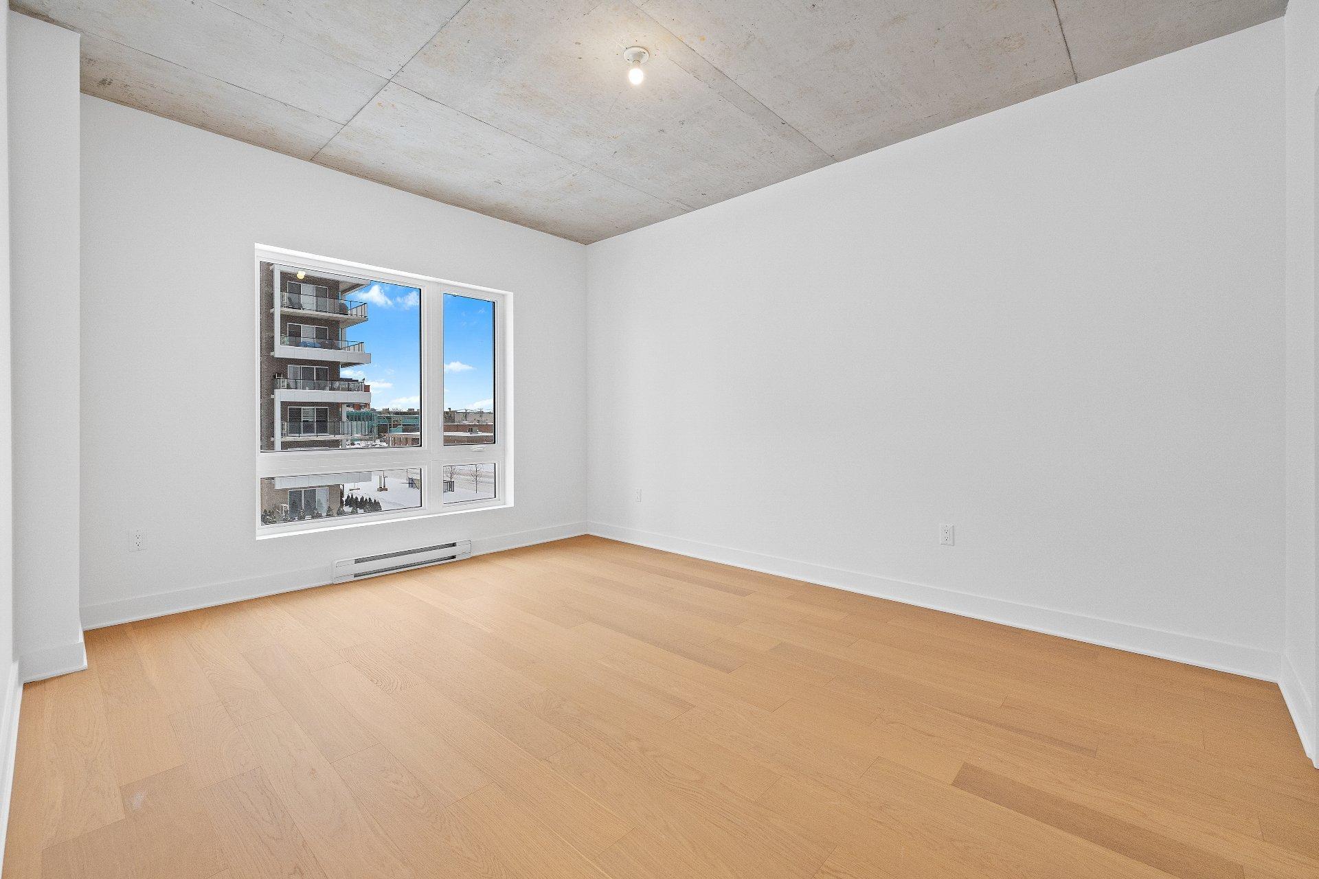 









244


Boul. Hymus

, 407,
Pointe-Claire,




QC
H9R1G3

