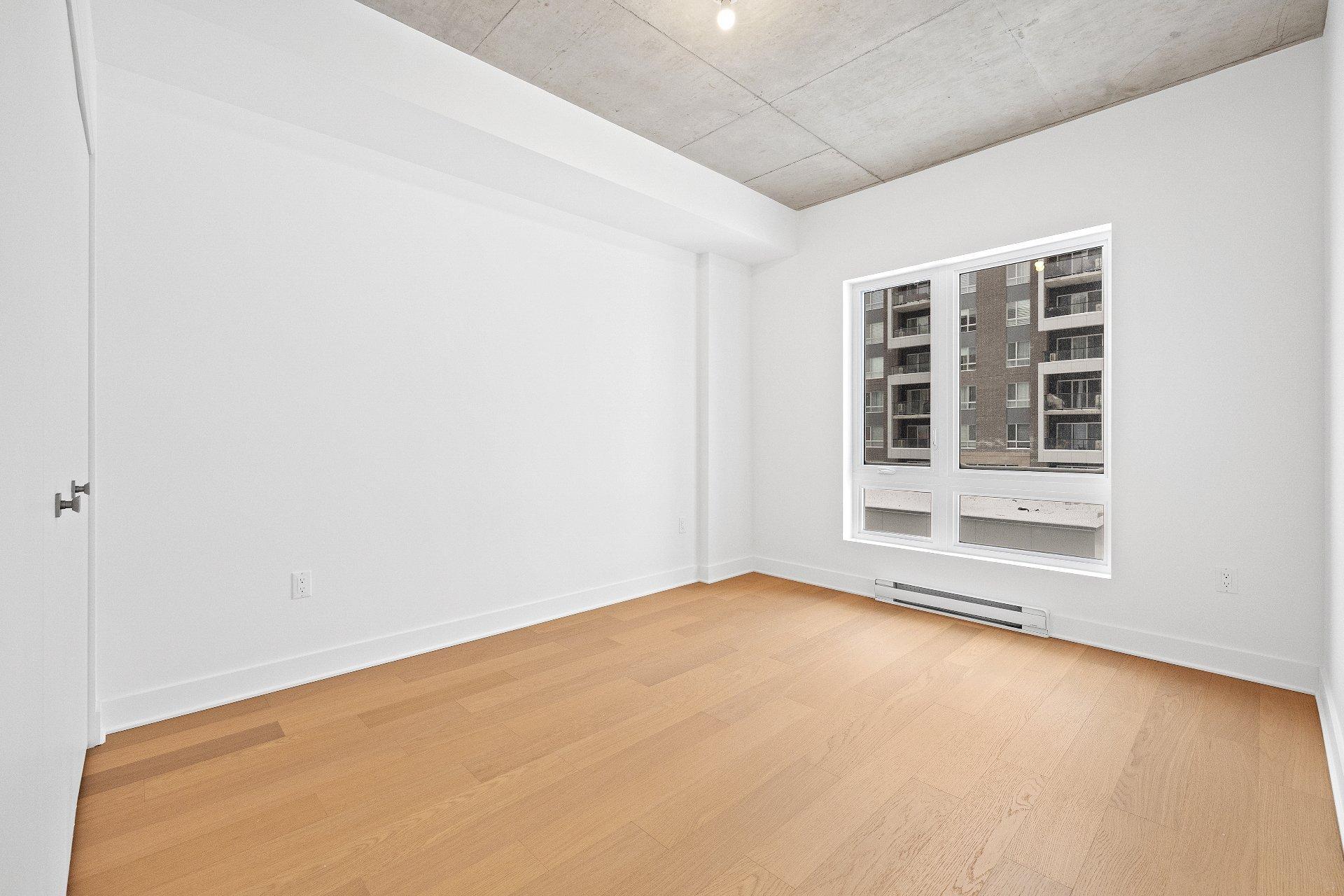 









244


Boul. Hymus

, 407,
Pointe-Claire,




QC
H9R1G3

