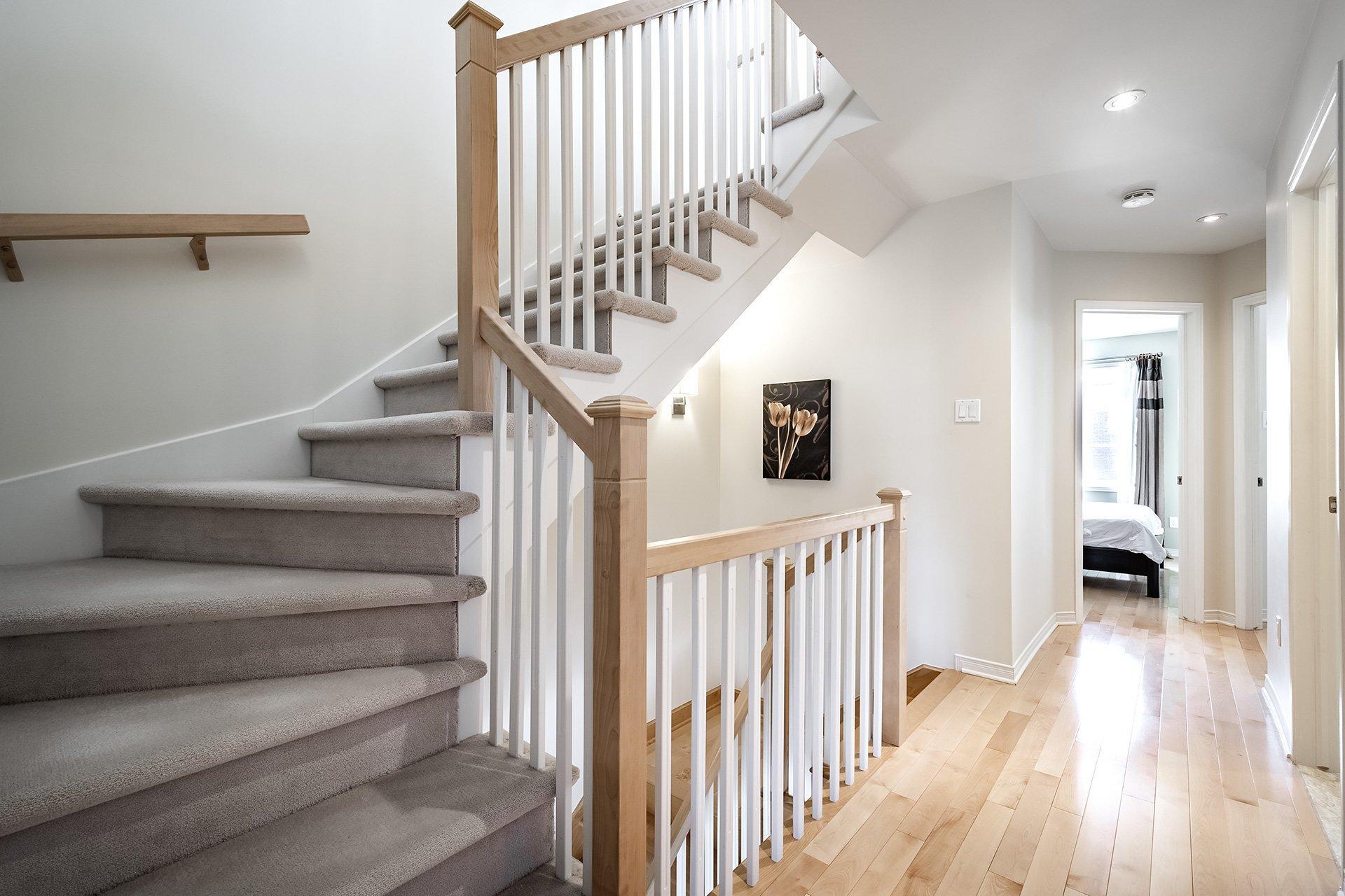 









2220


Rue de l'Équateur

,
Montréal (Saint-Laurent),




QC
H4R0H4

