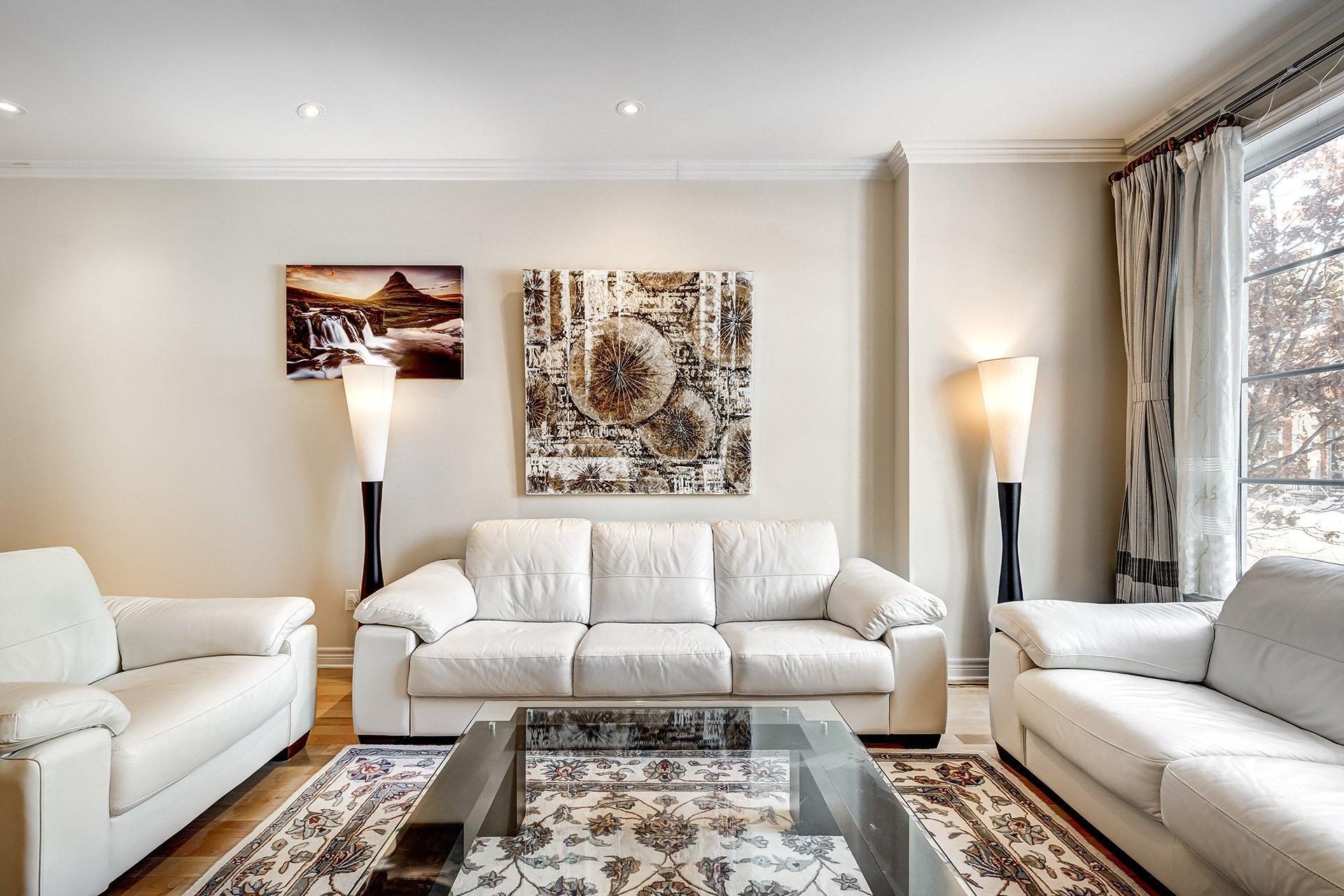 









2220


Rue de l'Équateur

,
Montréal (Saint-Laurent),




QC
H4R0H4

