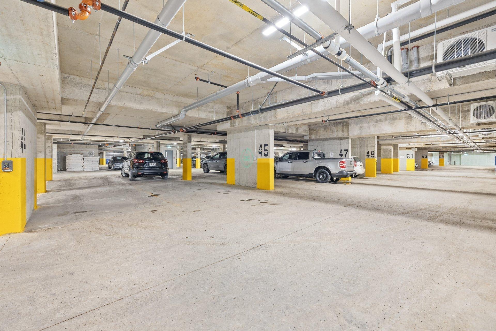 









244


Boul. Hymus

, 810,
Pointe-Claire,




QC
H9R1G3

