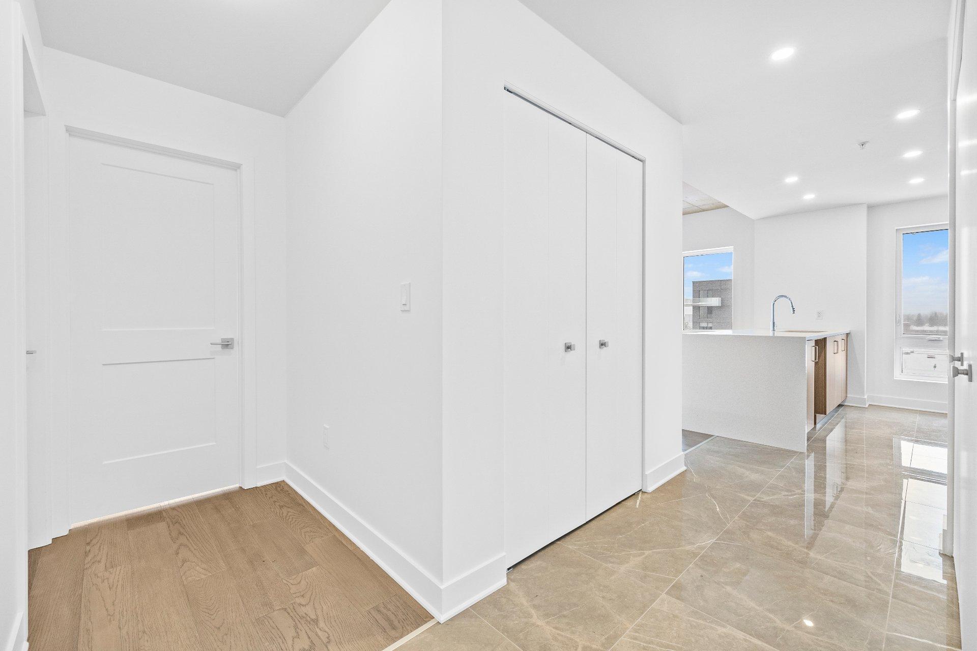 









244


Boul. Hymus

, 810,
Pointe-Claire,




QC
H9R1G3

