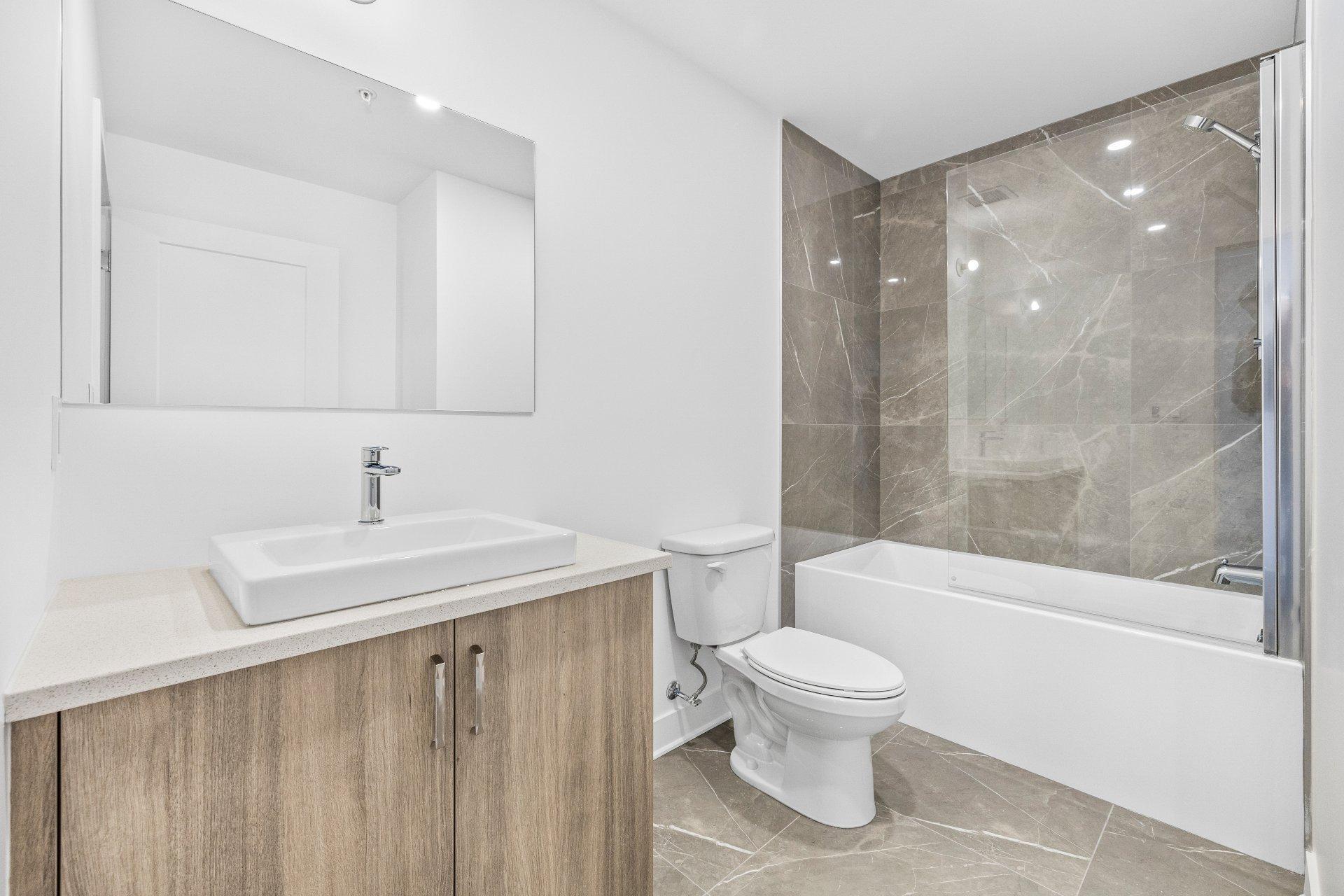 









244


Boul. Hymus

, 810,
Pointe-Claire,




QC
H9R1G3

