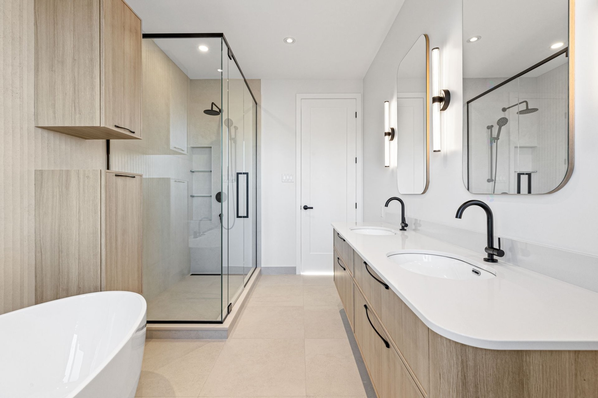 









1145


Rue Jean-Vallerand

,
Boucherville,




QC
J4B0H5

