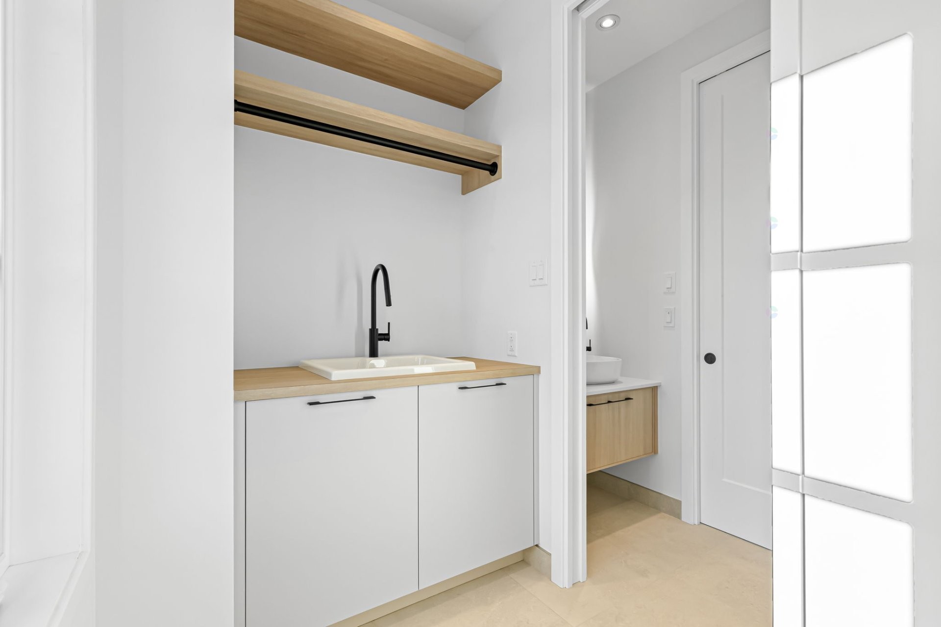 









1145


Rue Jean-Vallerand

,
Boucherville,




QC
J4B0H5

