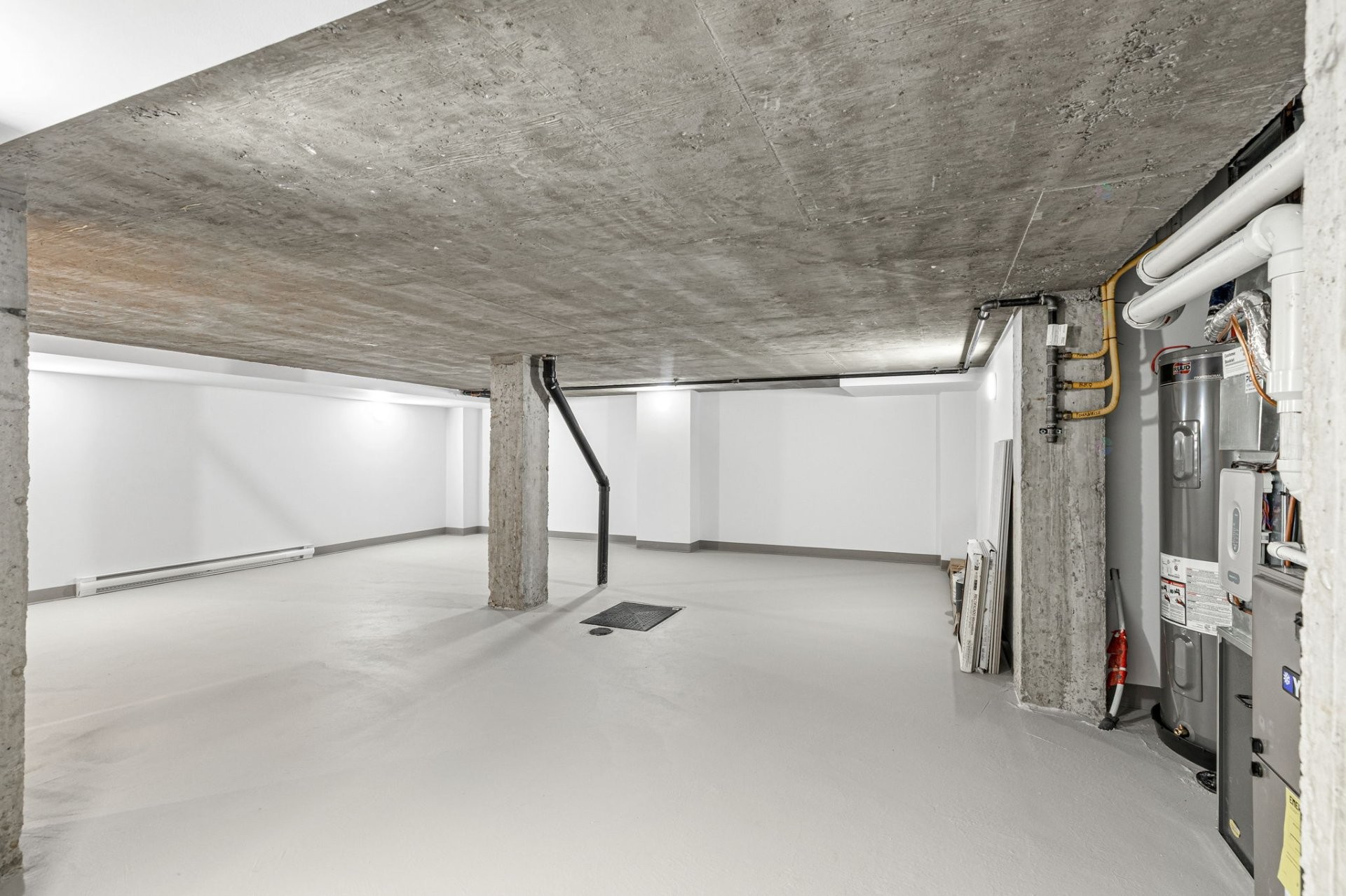 









1145


Rue Jean-Vallerand

,
Boucherville,




QC
J4B0H5

