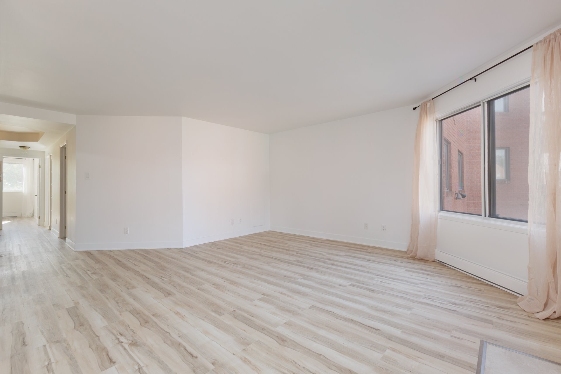 









1350


Rue Hyman

, 201,
Montréal (Pierrefonds-Roxboro),




QC
H8Y3N8

