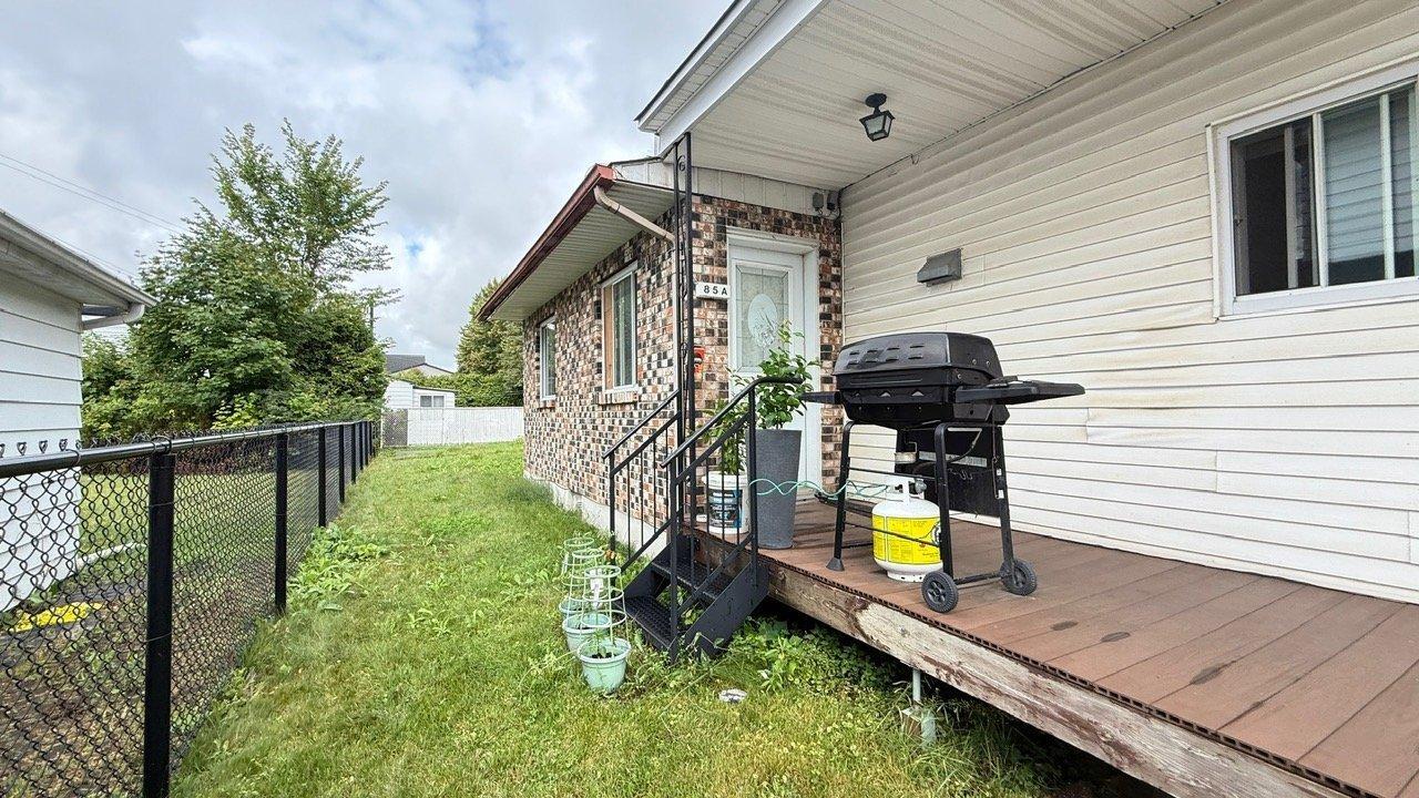 









85

 - 87


Rue Notre-Dame

,
L'Épiphanie,




QC
J5X2V4

