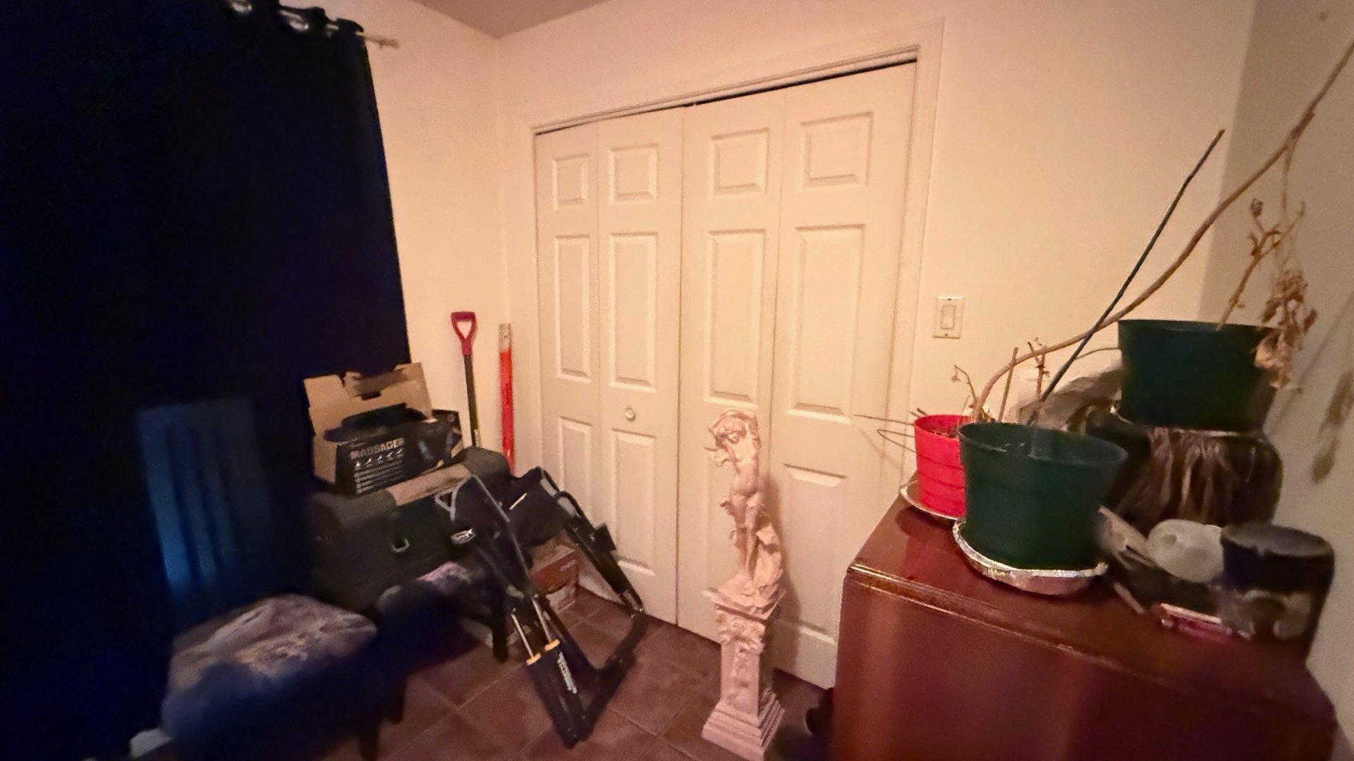 









85

 - 87


Rue Notre-Dame

,
L'Épiphanie,




QC
J5X2V4

