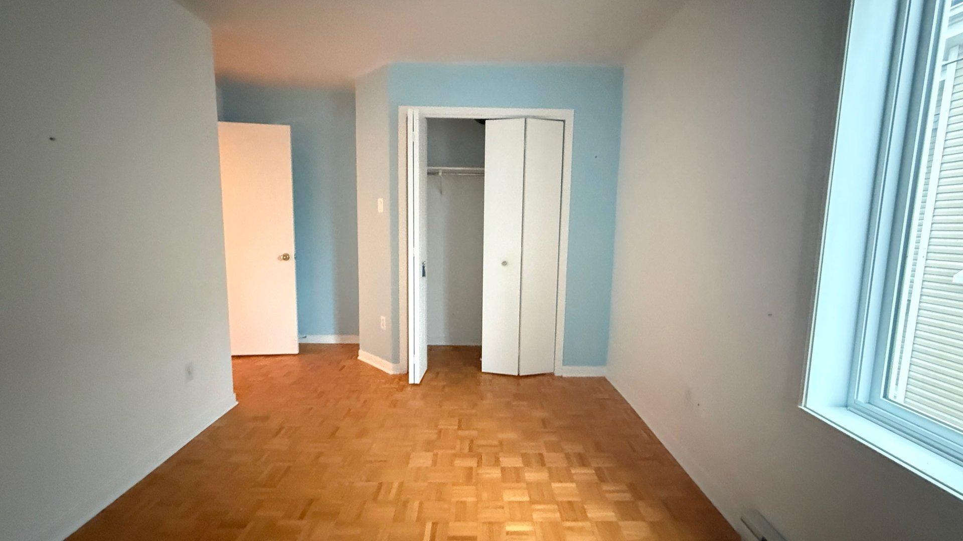 









85

 - 87


Rue Notre-Dame

,
L'Épiphanie,




QC
J5X2V4

