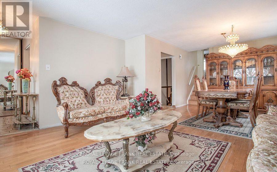 












1273 BELAIR CRESCENT

,
Oshawa (Eastdale),




Ontario
L1K1G9

