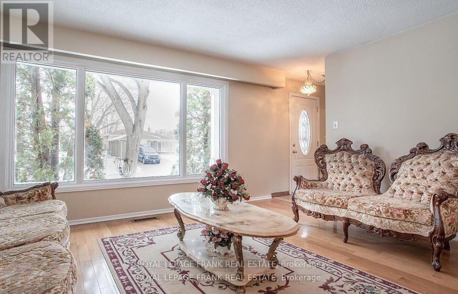 












1273 BELAIR CRESCENT

,
Oshawa (Eastdale),




Ontario
L1K1G9

