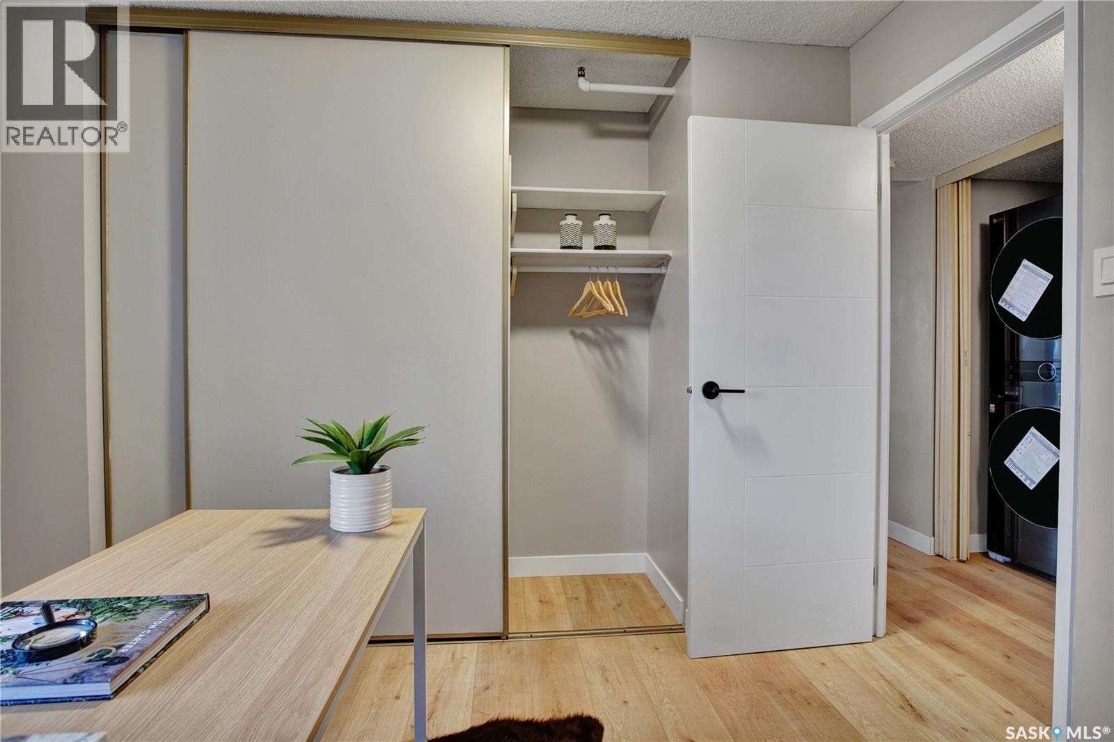 












606 430 5th AVENUE N

,
Saskatoon,




Saskatchewan
S7K6Z2

