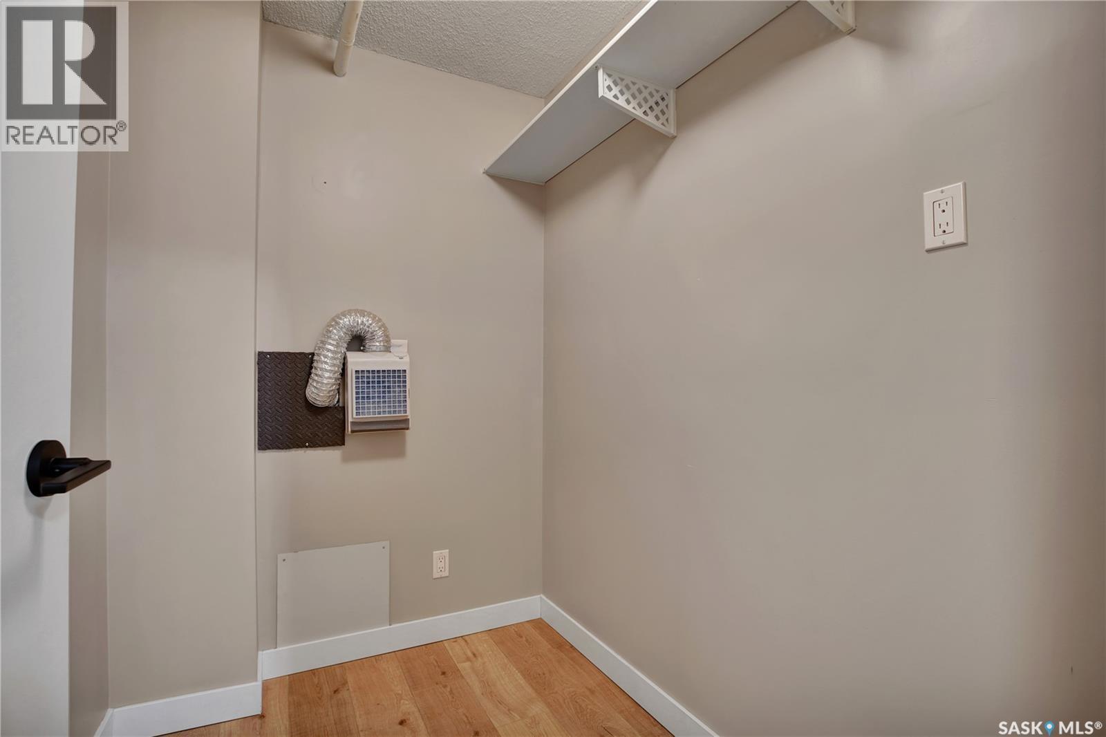 












606 430 5th AVENUE N

,
Saskatoon,




Saskatchewan
S7K6Z2

