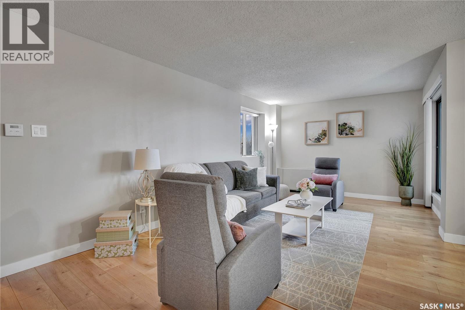 












606 430 5th AVENUE N

,
Saskatoon,




Saskatchewan
S7K6Z2

