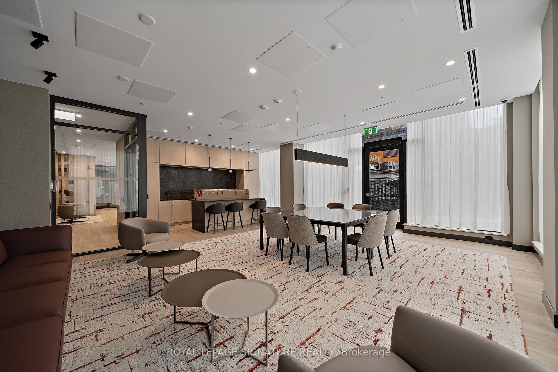 









664


Spadina

Avenue, 707,
Toronto,




ON
M5S 0G4

