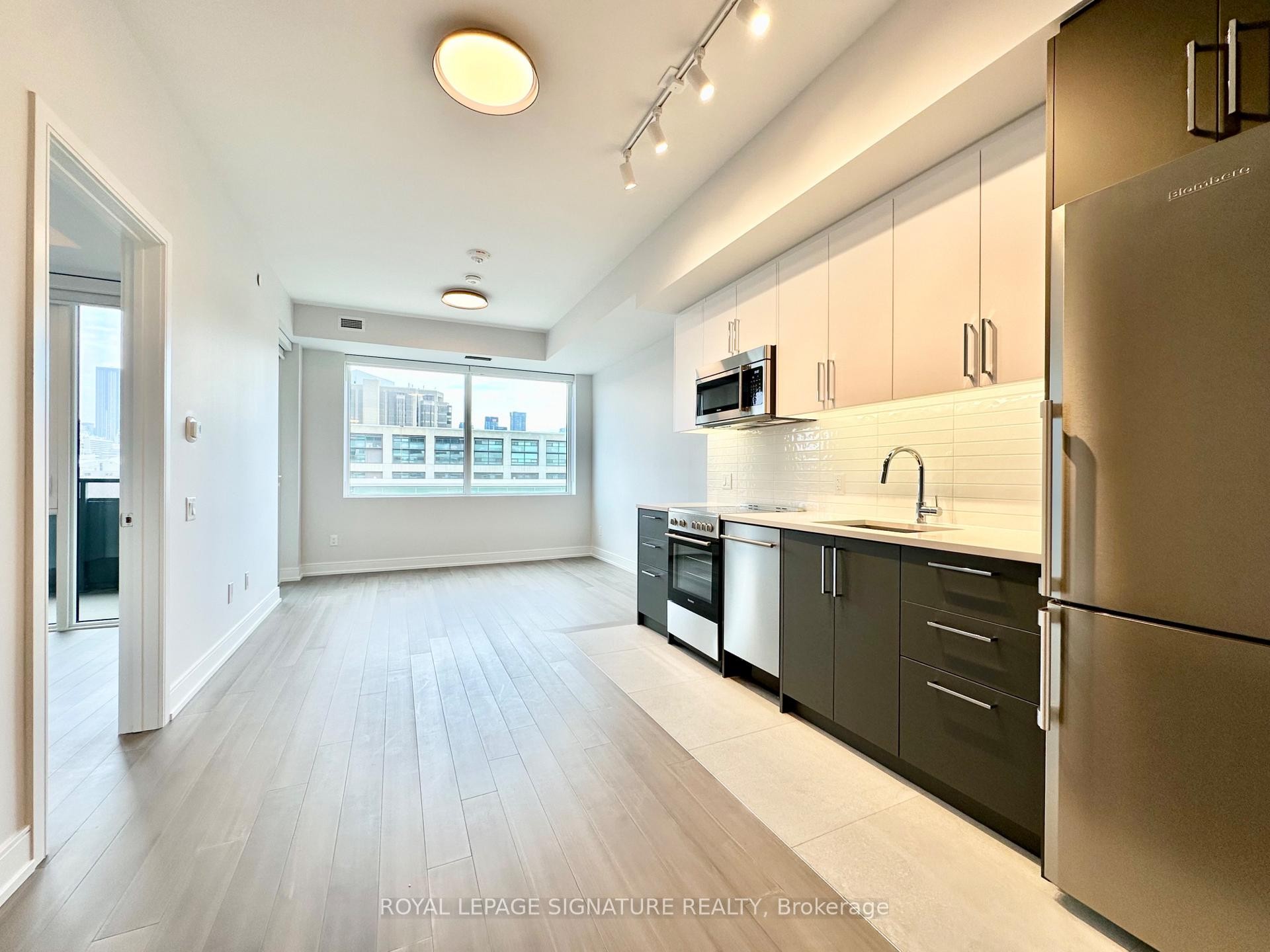 









664


Spadina

Avenue, 707,
Toronto,




ON
M5S 0G4

