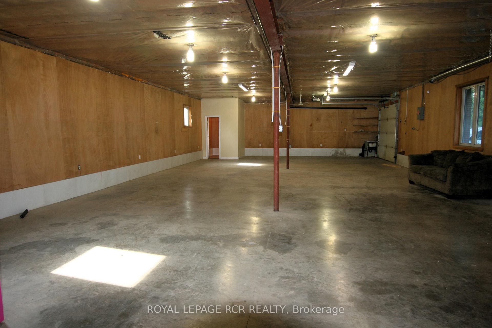 









428


Main

Street West, Lower,
Shelburne,




ON
L9V 2V3

