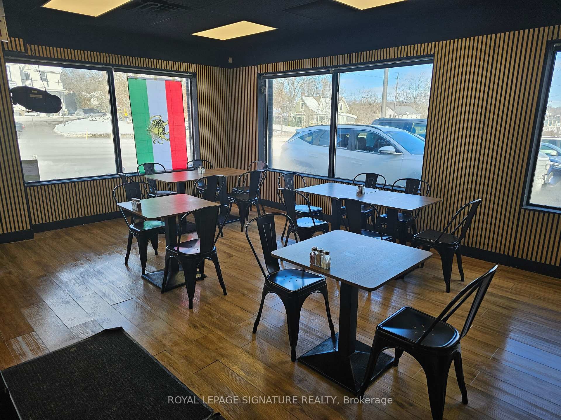 









350


Davis

Drive, 7,
Newmarket,




ON
L3Y 2N7

