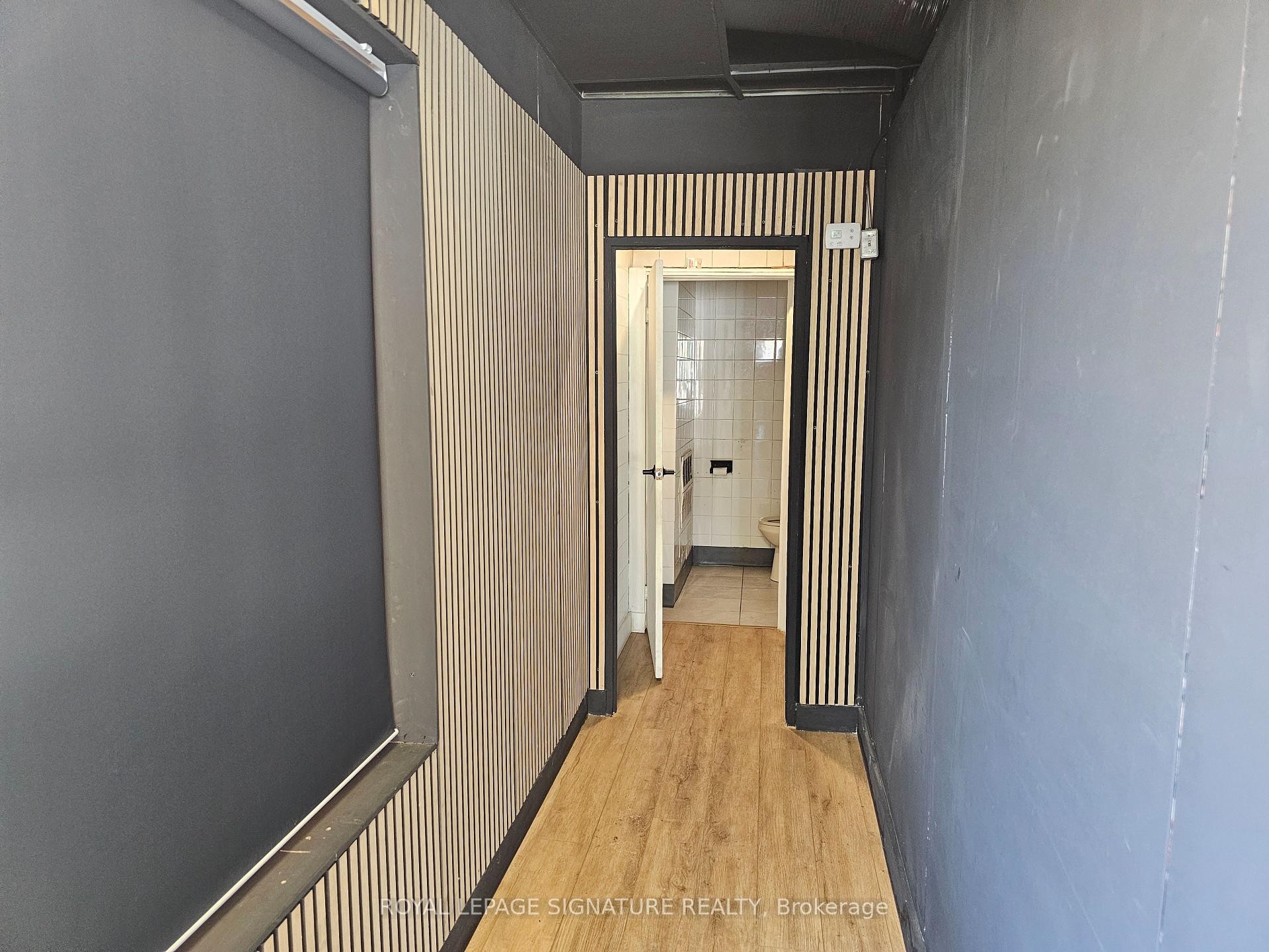 









350


Davis

Drive, 7,
Newmarket,




ON
L3Y 2N7

