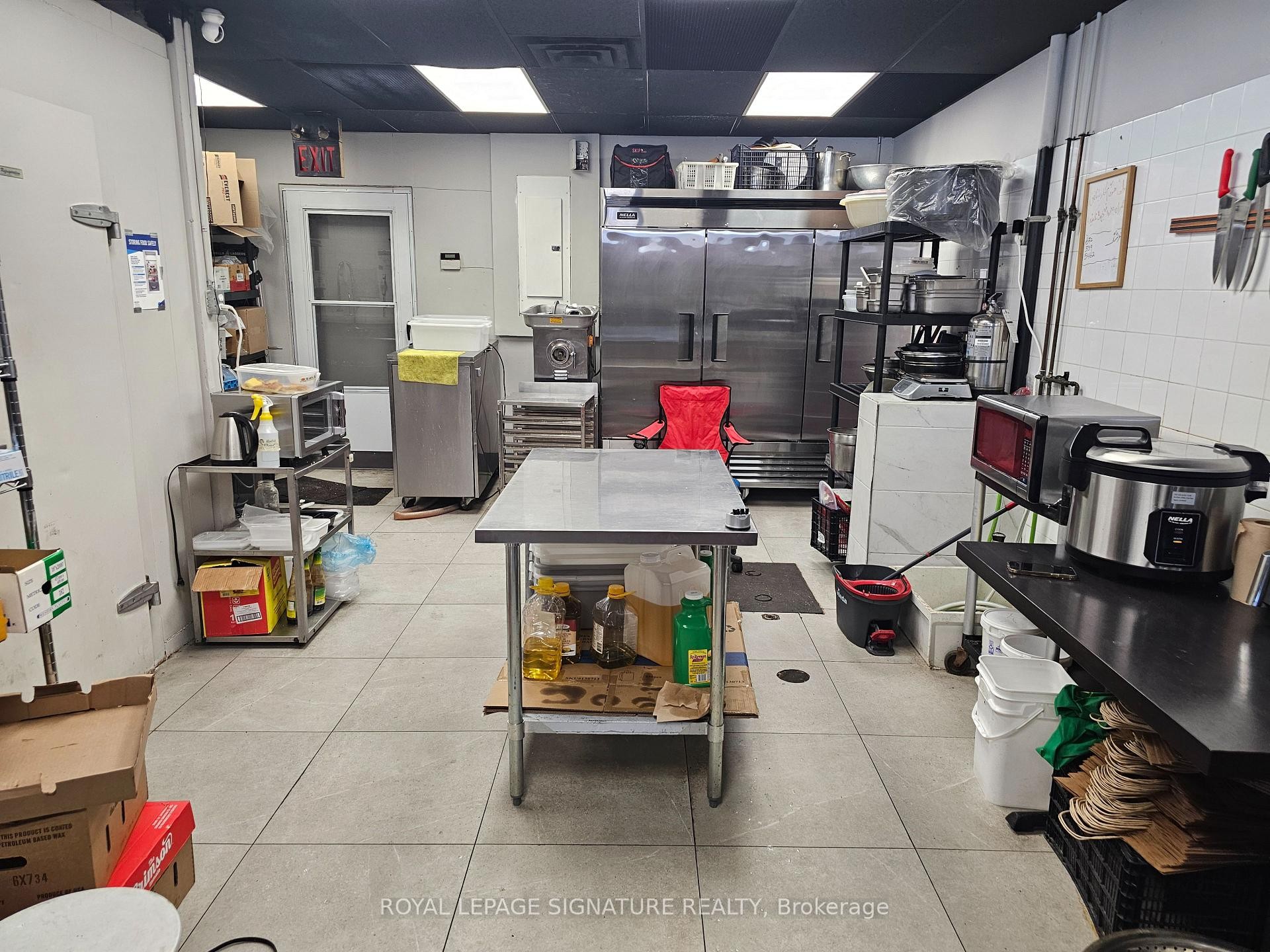 









350


Davis

Drive, 7,
Newmarket,




ON
L3Y 2N7

